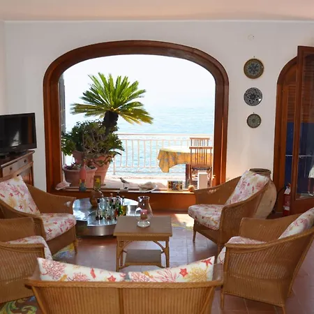 Villa Azzurra *