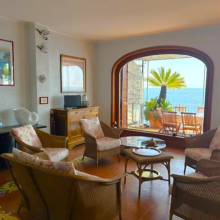 Azzurra Villa *