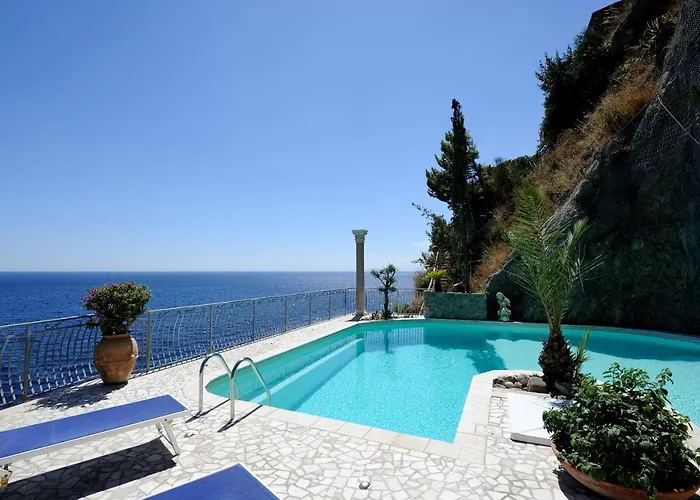 Azzurra Villa *